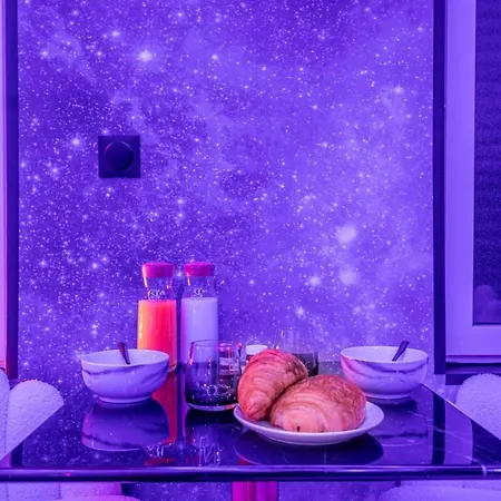 Apartment Dark Desir, Jacuzzi, Barre Et Croix De St Andre *